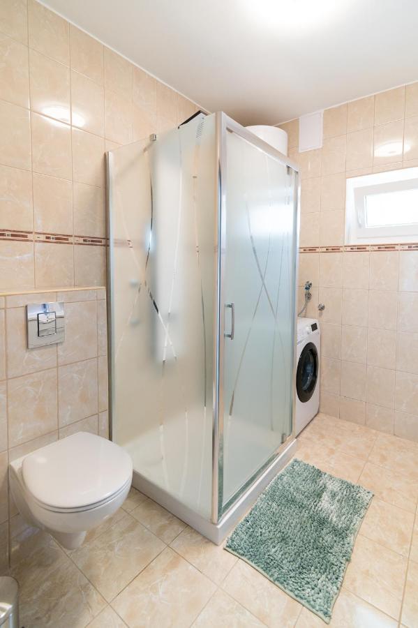 Eternity Apartmanhaz Keszthely Bagian luar foto