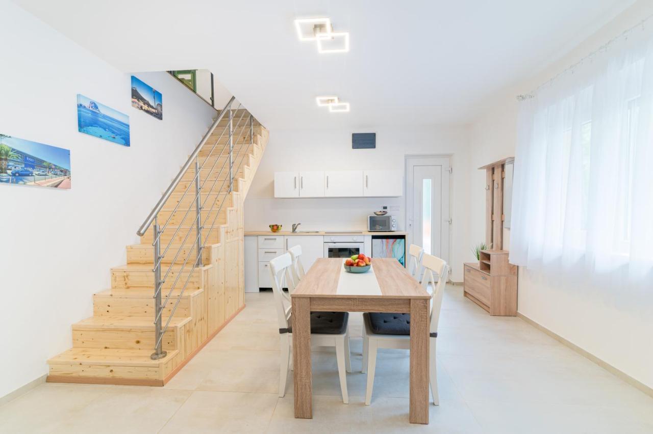Eternity Apartmanhaz Keszthely Bagian luar foto