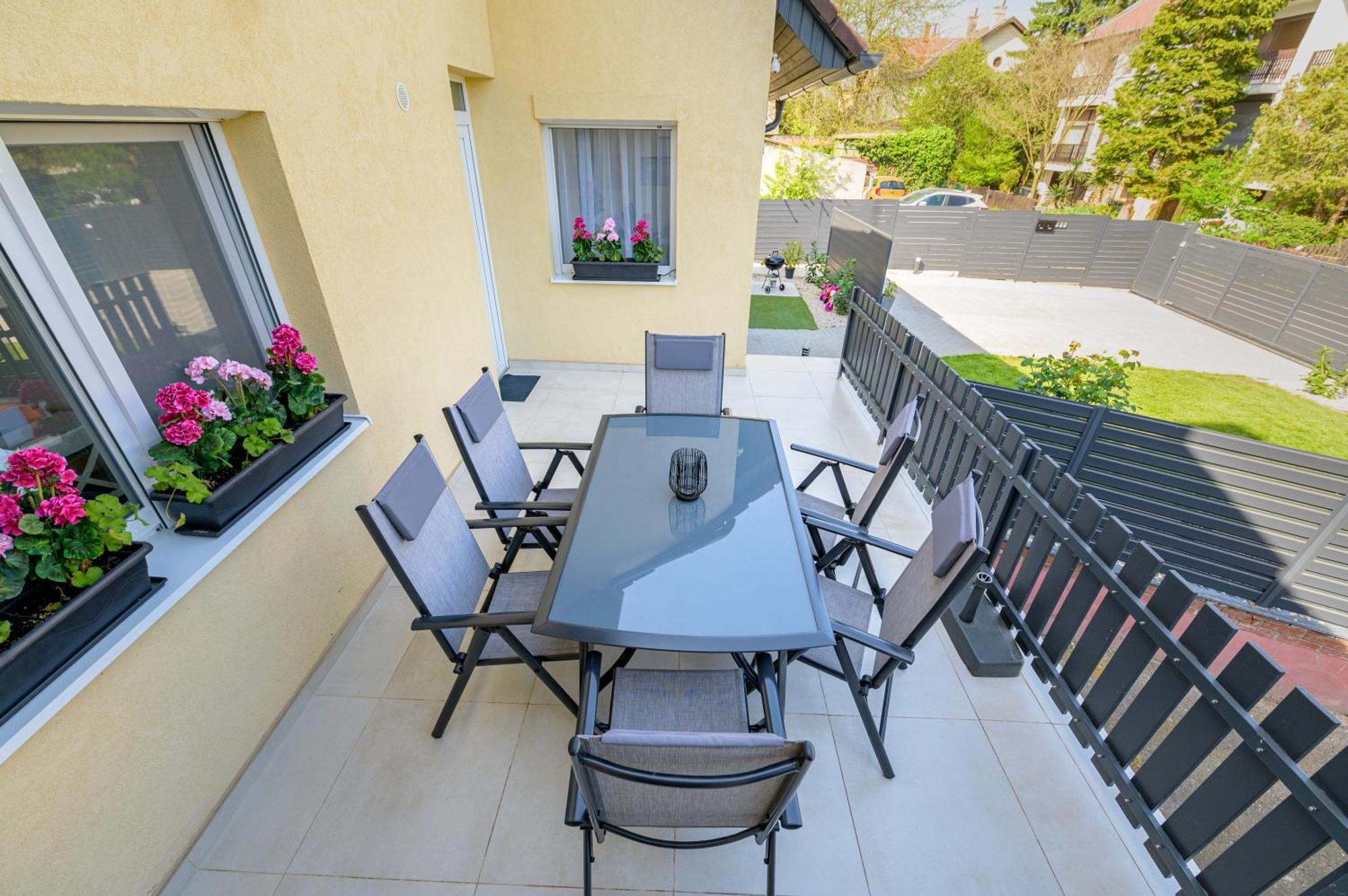 Eternity Apartmanhaz Keszthely Bagian luar foto